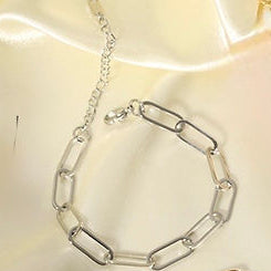 Snow Essential Link Bracelet in silver and gold paperclip chain styles