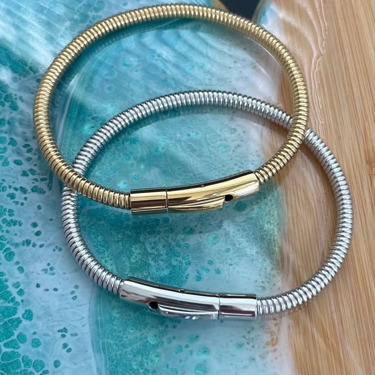 Willow Cord Bangle Bracelet - Gold