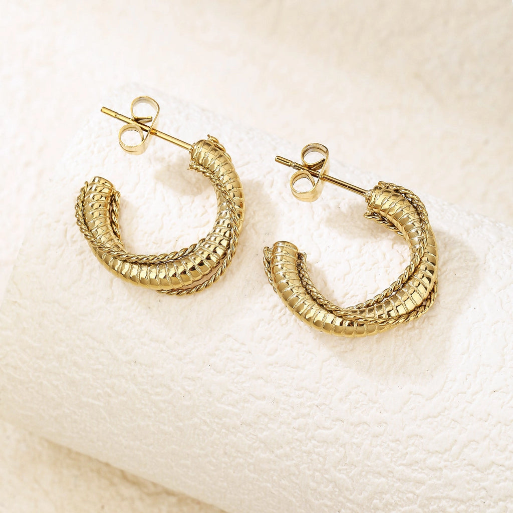 Kourt'ne Chunky Gold Hoop Earrings