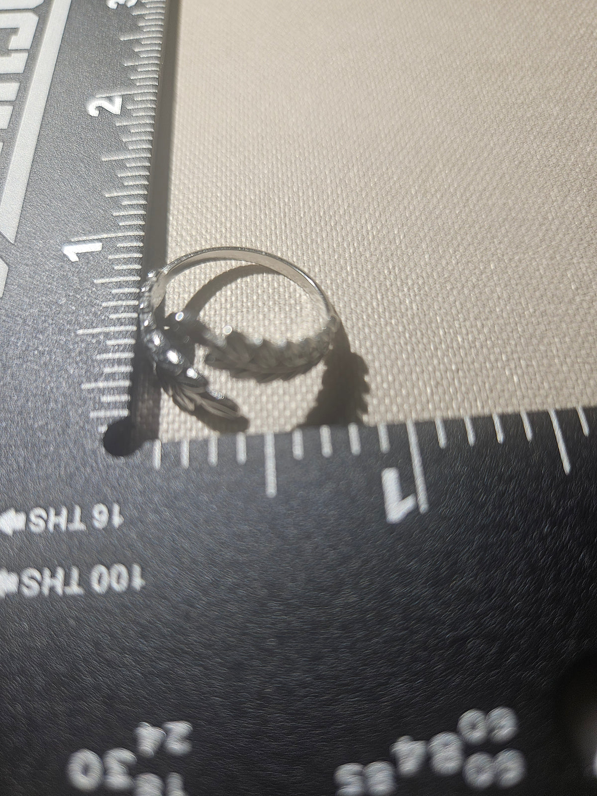 Camila Wreath Ring – Tarnish-Resistant Stainless Steel